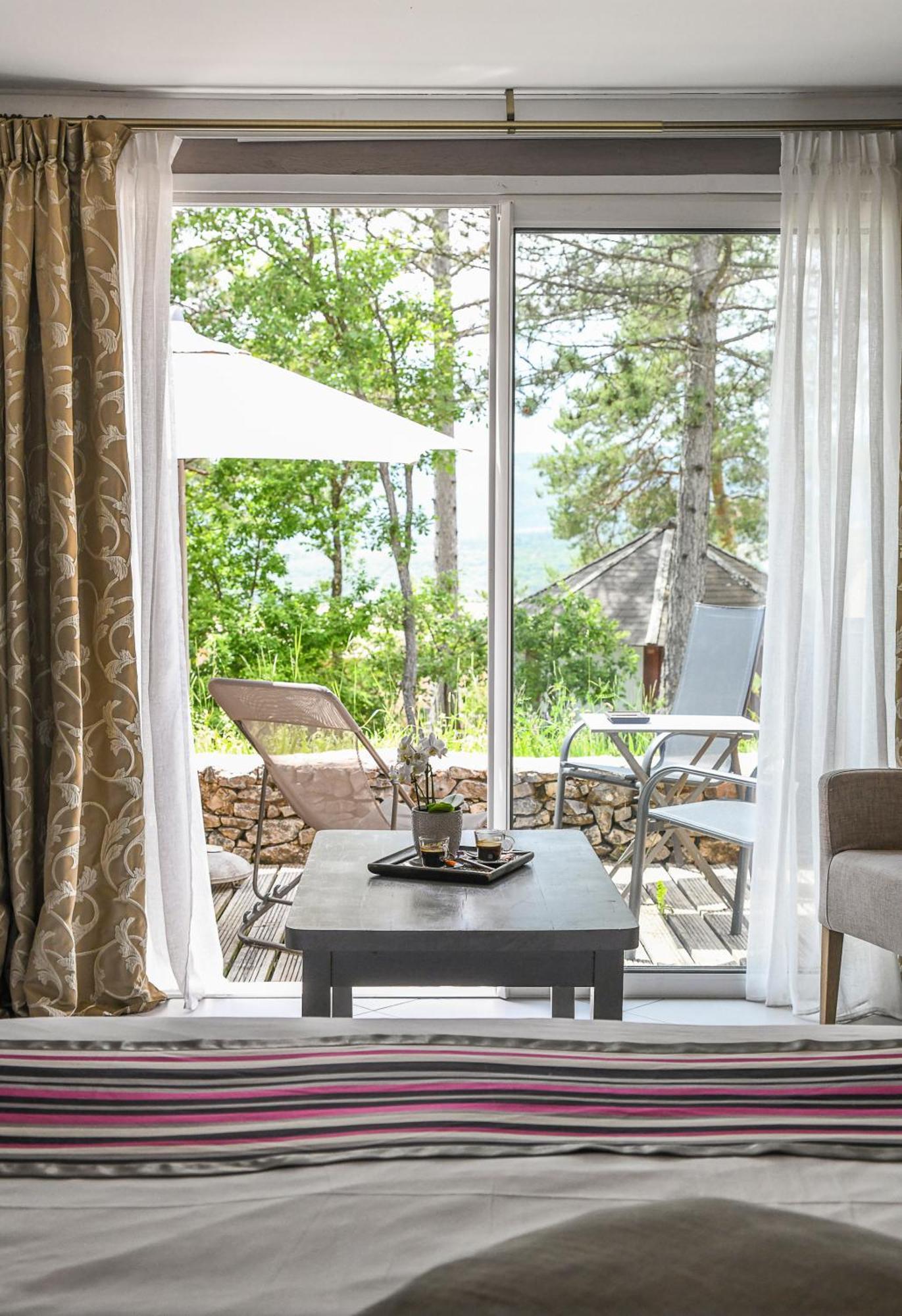 Отель Domaine Du Val De Sault Экстерьер фото