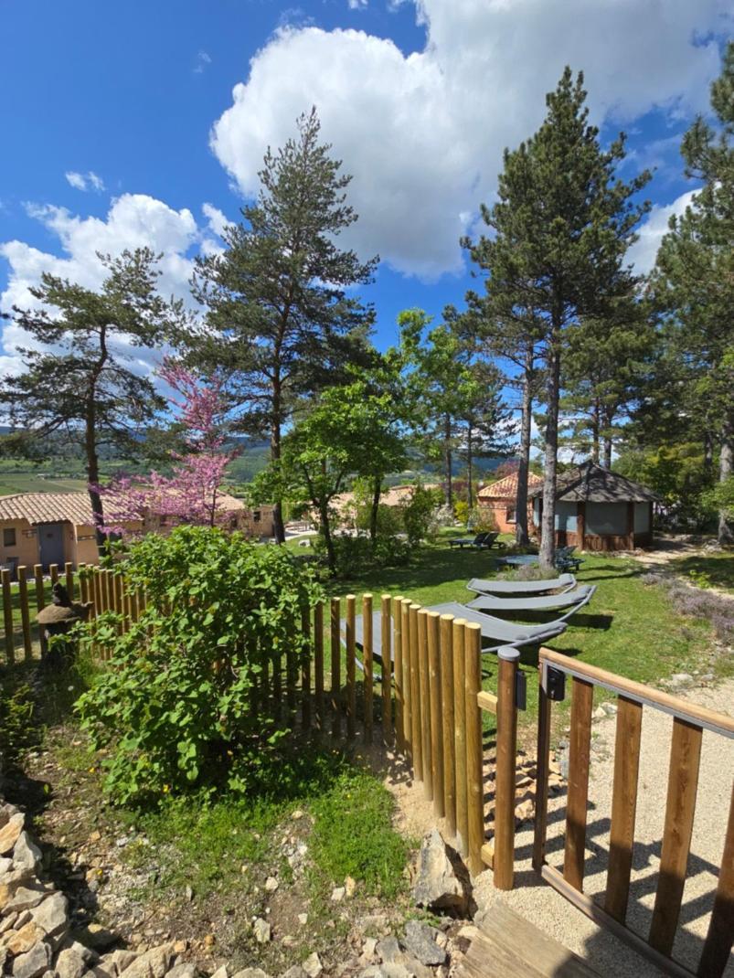 Отель Domaine Du Val De Sault Экстерьер фото